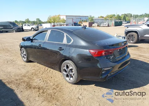 2021 Kia Forte Lxs z USA, uszkodzony, nr VIN 3KPF24AD8ME362197